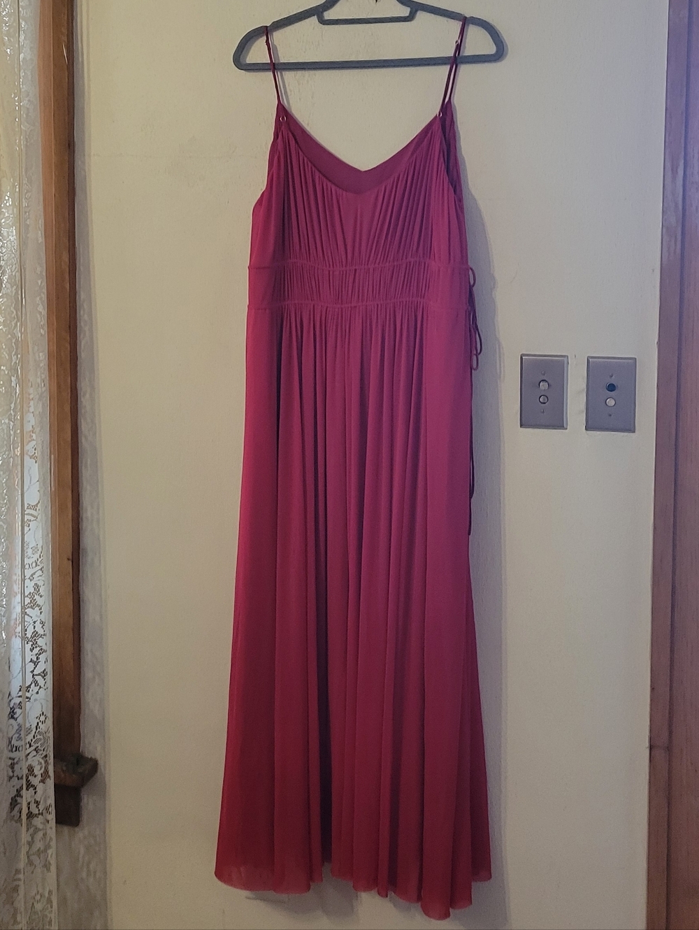 Madewell Gathered V-neck Midi Dress - red - Picture 10 of 13